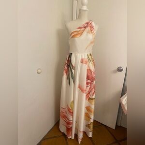 Fehaute floral One-Shoulder Maxi Dress brand new with tags
